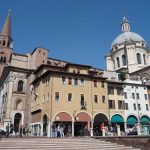 14 Mantova Piazza Erbe Piazza Mantegna