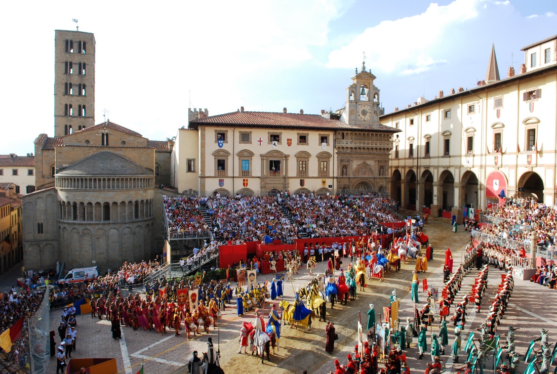 30 Arezzo Piazza Grande Giostra Saracino Luoghi di Interesse