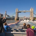 LONDRA 26 River boat with Tower bridge